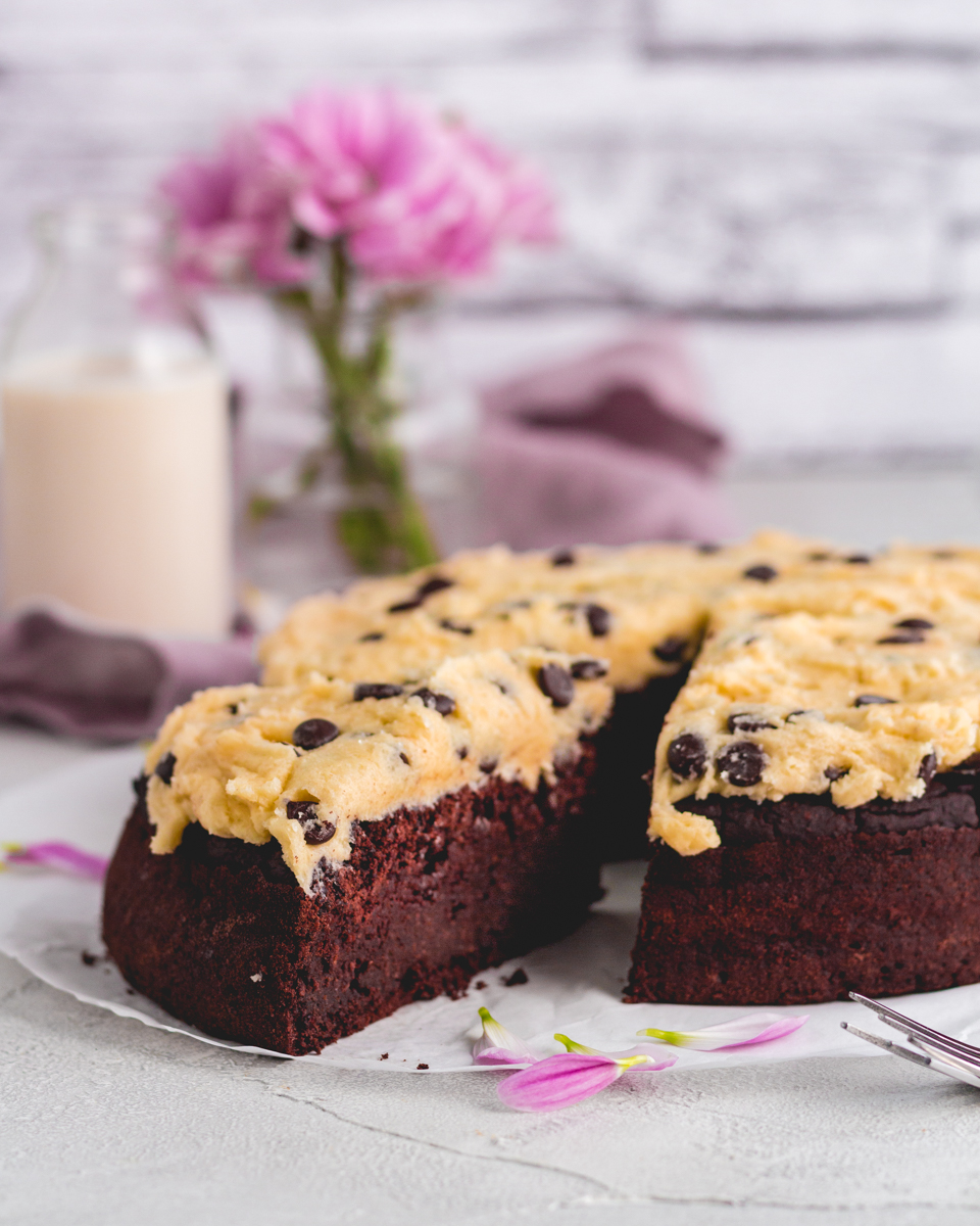vegan brownie cake with cookie dough frosting - sugar free